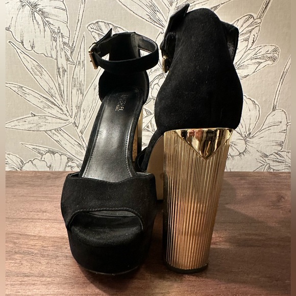 MICHAEL Kors Metallic Block-Heel Black Suede Sandals - Picture 6 of 10